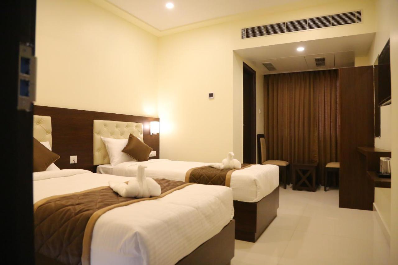 Vsr Grand Madanapalle Exterior foto